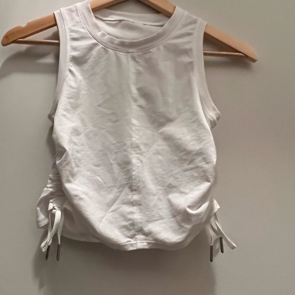 Lululemon ruched crop tank